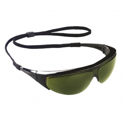 Óculos de proteção com lentes verdes e cordão preto