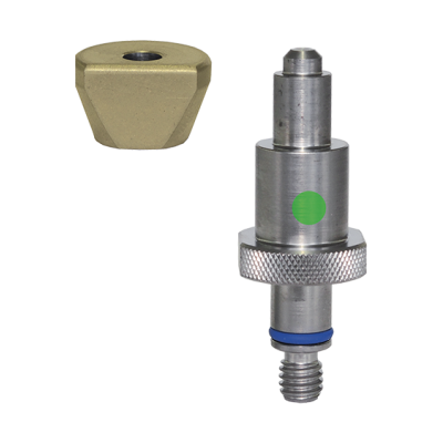 Parafuso cilíndrico de metal prateado com anel azul e marcação verde ao lado de porca dourada