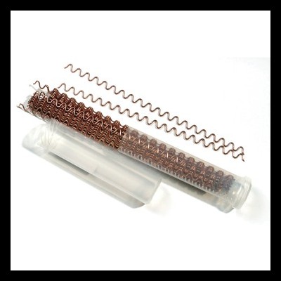 Embalagem plástica com molas metálicas imitadoras de cabelo ondulado