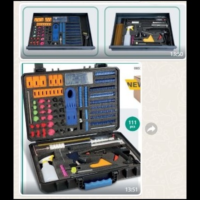 Conjunto de ferramentas em mala preta com interior em espuma e diversas peças coloridas