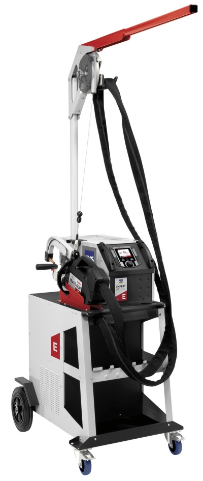 Máquina industrial metalizada com alavanca vermelha e cabos pretos