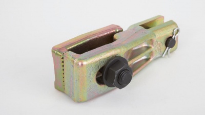 Braçadeira metálica iridescente com parafuso e anel de segurança