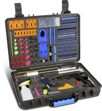 Estojo preto aberto com ferramentas coloridas organizadas em espuma