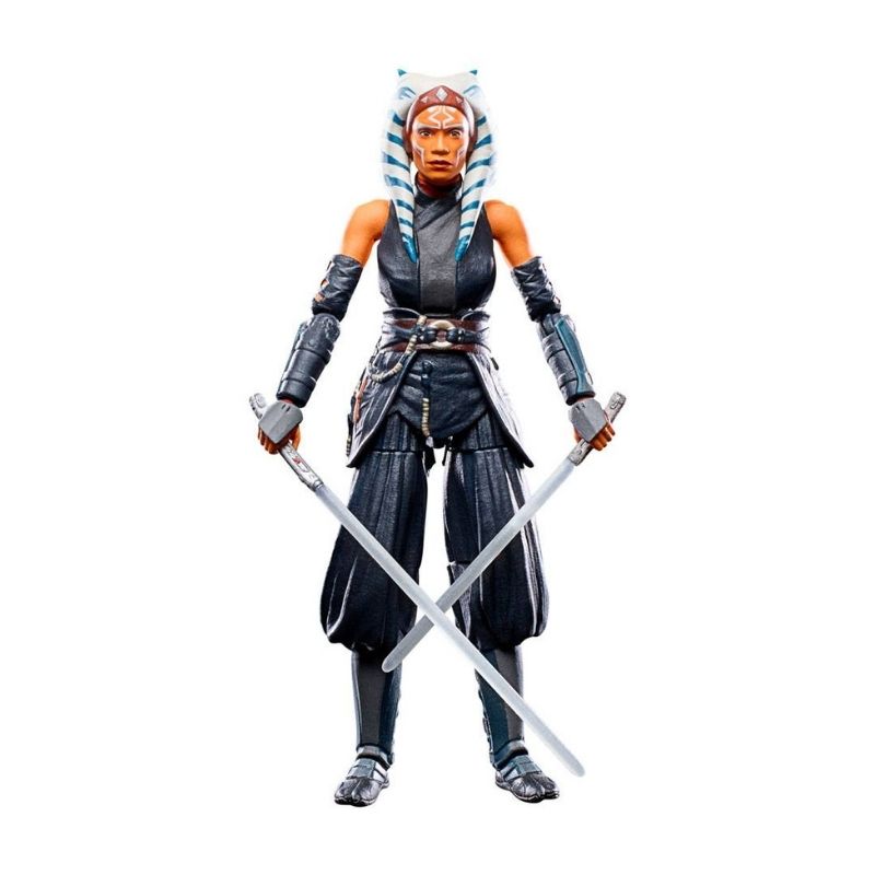 Figura de ação Ahsoka Tano segurando duas espadas cruzadas