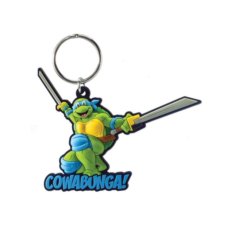 Porta-Chaves Teenage Mutant Ninja Turtles - Leonardo Porta-chaves de borracha personagem tartaruga Ninja com espadas e texto COWABUNGA!