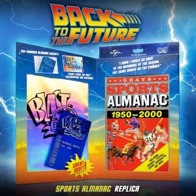 Réplica do Gray's Sports Almanac 1950-2000 com capa vermelha e imagens de atletas, no contexto do filme Back to the Future