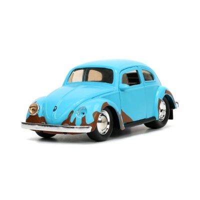 Carrinho de brinquedo Volkswagen azul claro com manchas castanhas