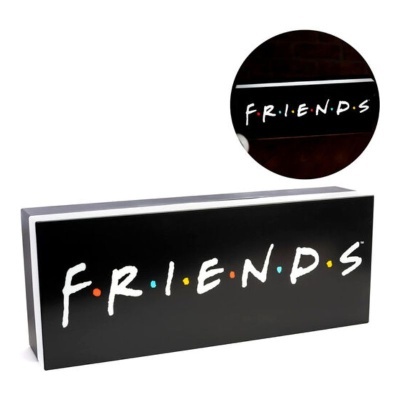 Caixa preta com texto FRIENDS em relevo branco e pontos coloridos