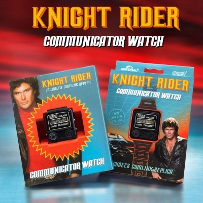 Caixas de relógios comunicadores Knight Rider com imagens de Michael Knight e botões ENGAGE e TRANSMIT