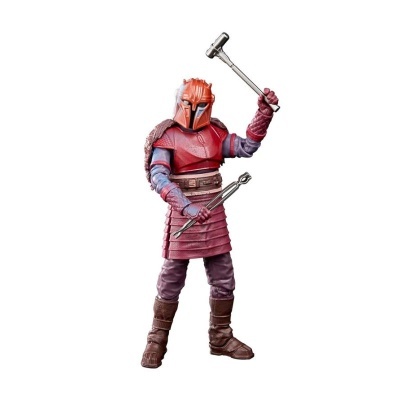 Figura de ação de guerreiro com armadura vermelha e capacete laranja