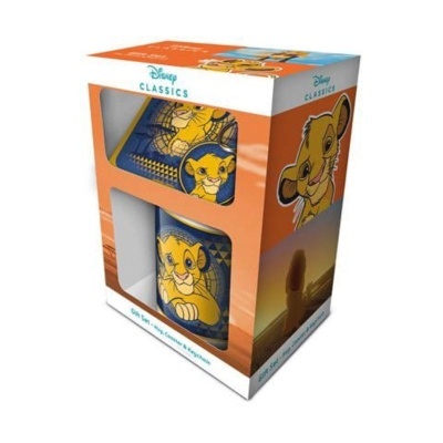Caixa Disney Classics com caneca e caderno do Leão Simba, cores azul, amarelo e laranja.