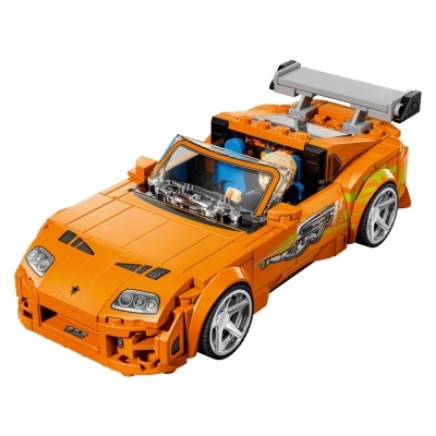 Carro desportivo conversível em LEGO de cor laranja com autocolantes gráficos