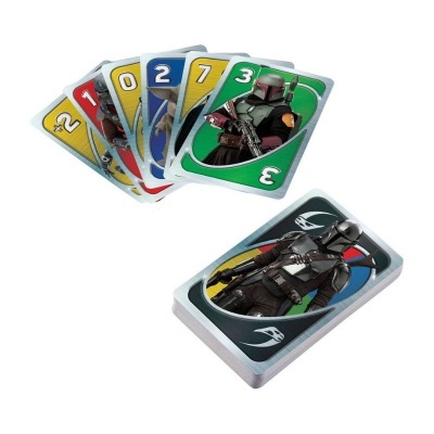 Cartas de jogo Mandalorian Star Wars com números e personagens em diferentes cores