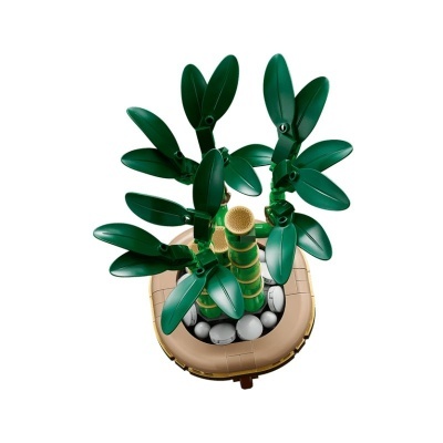 Miniatura de planta de bambu feita com blocos de construção plástica