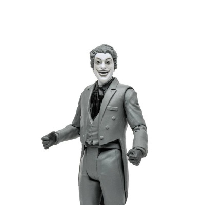 Figura de ação cinzenta de personagem masculino sorridente com casaco, colete, gravata e luvas