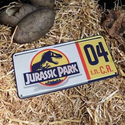Placa metálica decorativa Jurassic Park número 04 em palha