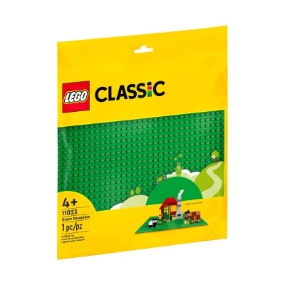 Embalagem amarela LEGO CLASSIC com placa base verde e exemplo de construção com casa, ovelha e vaca