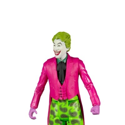 Figura de ação do Joker com roupa colorida sobre fundo branco