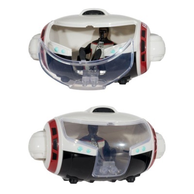 Nave espacial de brinquedo com boneco no interior e janela transparente