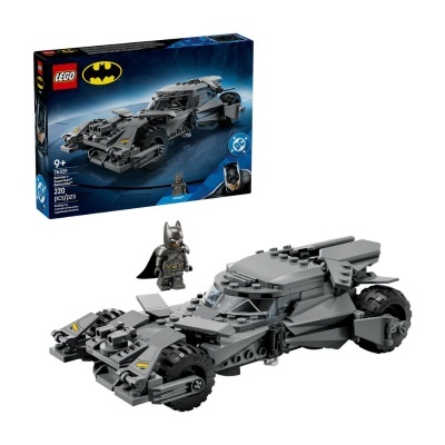 Conjunto LEGO Batman com batmóvel cinzento e mini-figura Batman