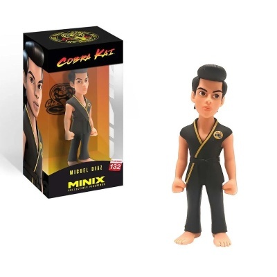 Figura colecionável Miguel Diaz Cobra Kai com embalagem