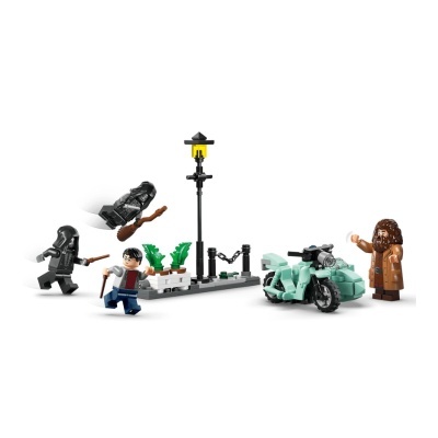 Conjunto LEGO com mini-figuras, mota e candeeiro