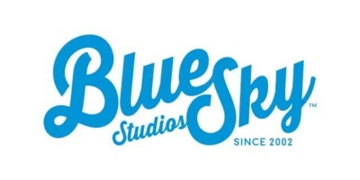 Logótipo azul claro da Blue Sky Studios com texto 'Blue Sky Studios' e 'SINCE 2002'