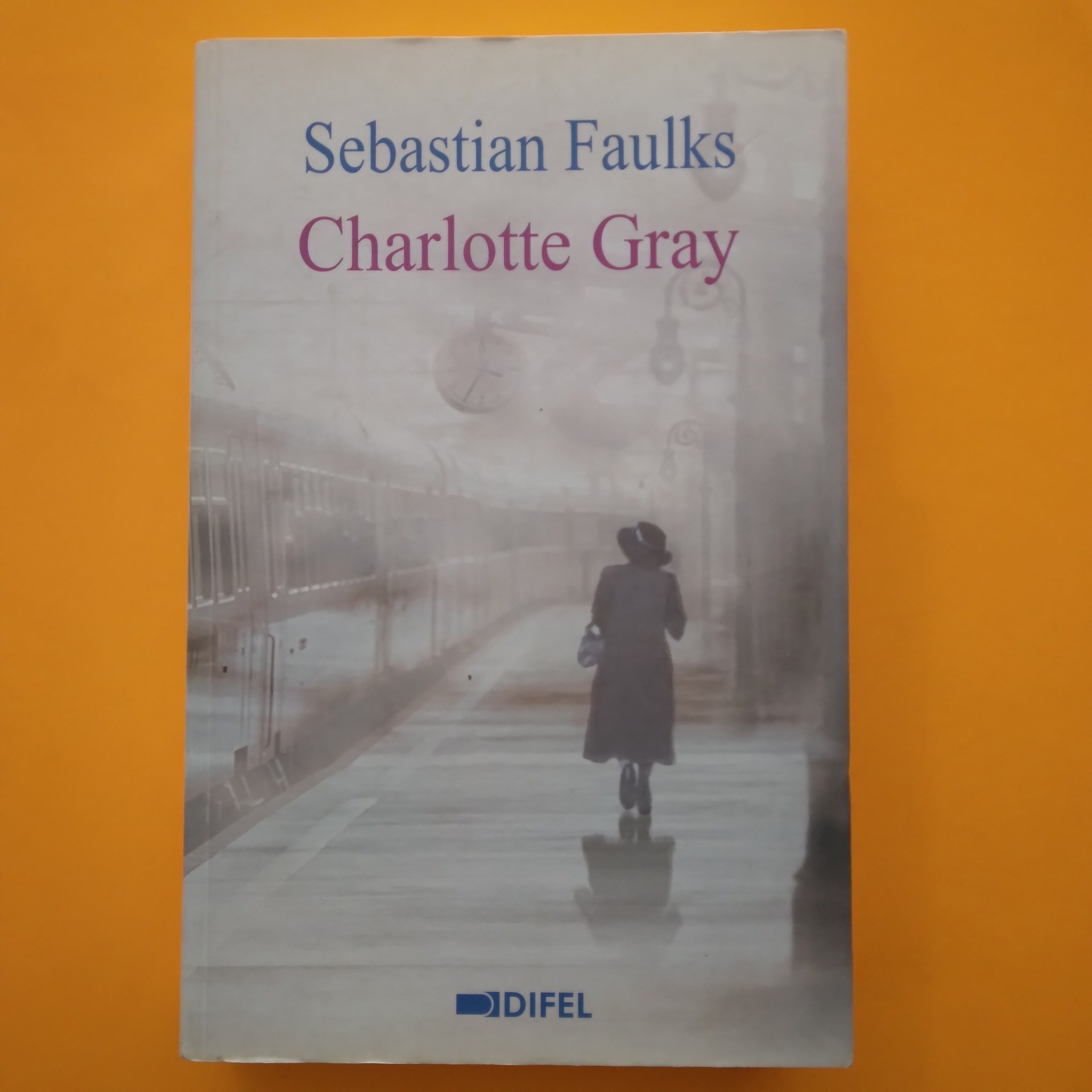 Charlotte Gray, Sebastian Faulks Capa do livro