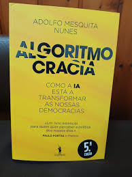 Capa de livro amarelo com título e texto em preto