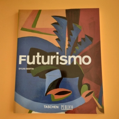 Capa de livro 'Futurismo' com arte abstrata em azul, verde, preto, rosa e vermelho