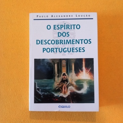 Capa do livro O Espírito dos Descobrimentos Portugueses com ilustração e texto