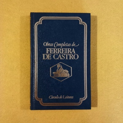 Livro azul com título Obras Completas de FERREIRA DE CASTRO