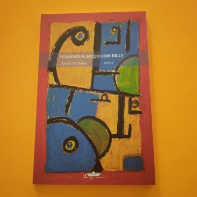 Capa de livro colorida com arte abstrata e texto 'PEQUENO-ALMOÇO COM BILLY'