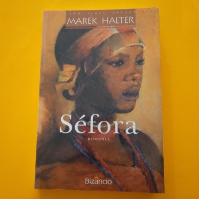 Capa de livro 'Séfora' de Marek Halter com ilustração de mulher e fundo amarelo
