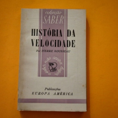 Livro História da Velocidade de Pierre Rousseau com capa creme e texto preto e roxo