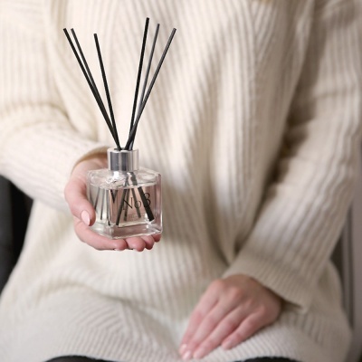 Ambientador&#x20;Perfumado&#x20;80ml&#x20;Peonia&#x20;e&#x20;Camur&#x00E7;a