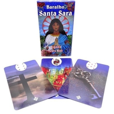 Baralho Santa Sara com caixa e três cartas coloridas