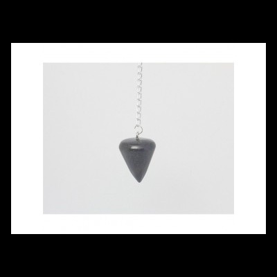 Pêndulo de pedra preta com corrente prateada
