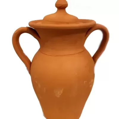 Vaso de barro terracota com tampa e pegas