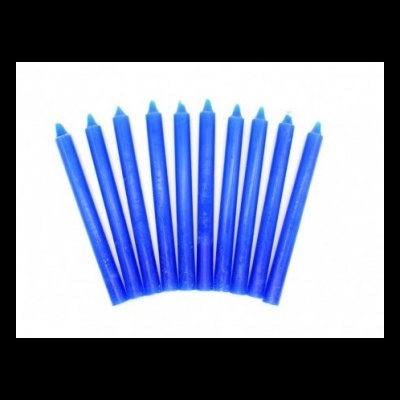 Dez velas finas azuis dispostas em leque