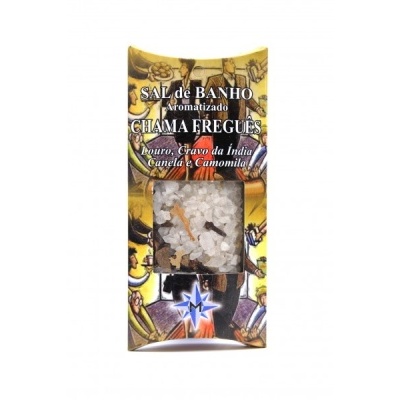 Sal de banho aromatizado com cristais e especiarias em embalagem colorida