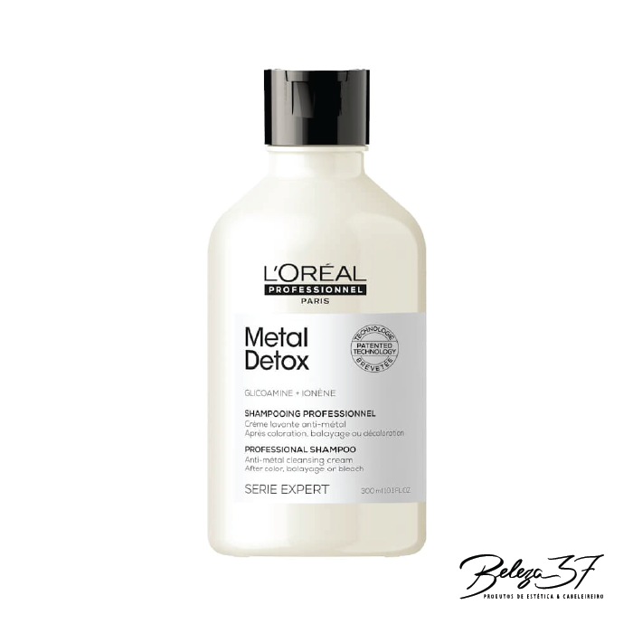 Shampoo LÓreal Metal Detox 300ml Frasco branco de shampoo L'Oréal Metal Detox com tampa preta