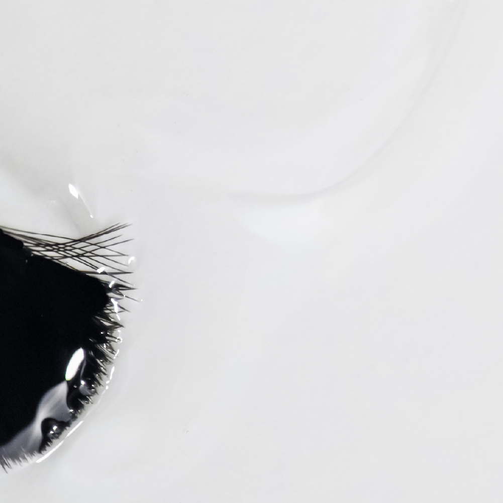 Rubber Base Inocos Transparente Pincel de maquilhagem preto com líquido transparente