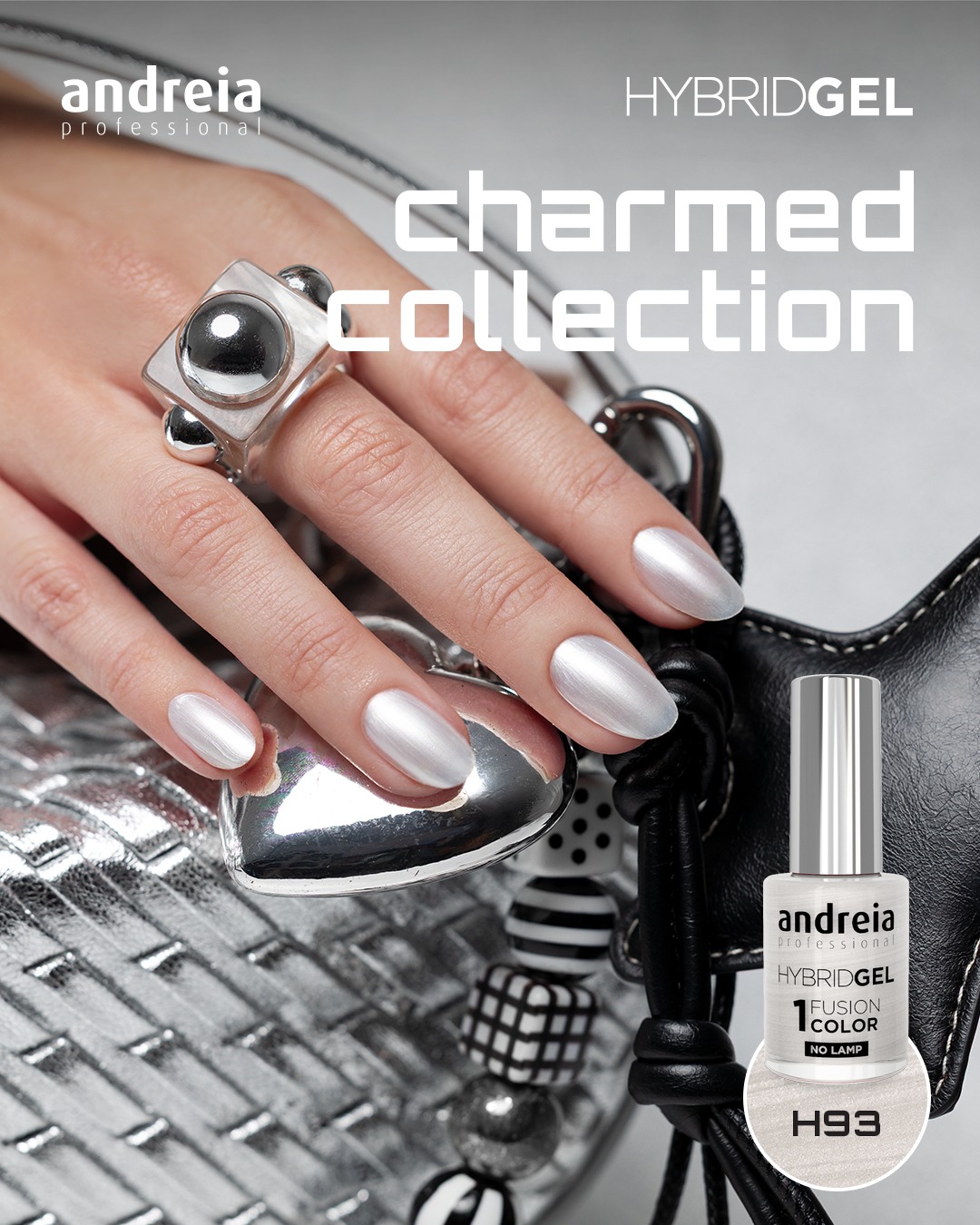 Andreia Fusion Color H93 - Branco metalizado Unha pintada com verniz gel prateado perolado Andreia Hybrid Gel H93