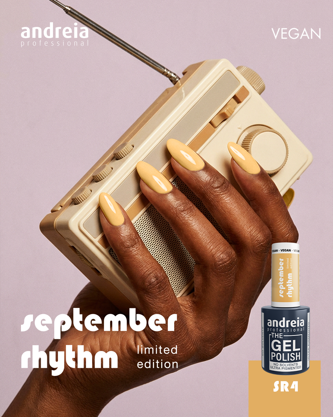 The Gel Polish Andreia SR4 (Amarelo Manteiga) Verniz gel amarelo da andreia professional com mão segurando rádio retro