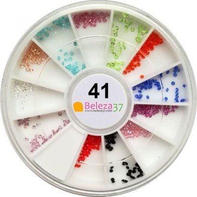 Roda de strass coloridos organizados em compartimentos