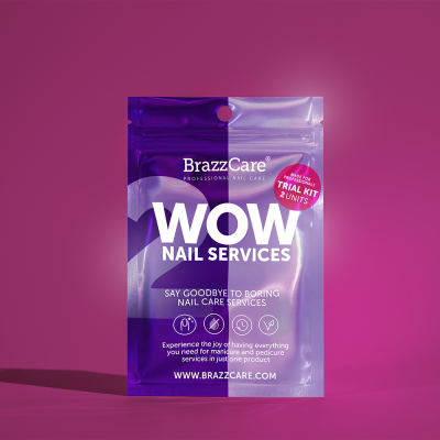 embalagem roxa translúcida de kit de manicure BrazzCare Wow Nail Services