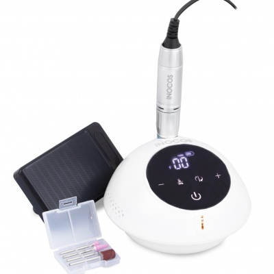 Aparelho elétrico para manicure branco com acessórios e base preta