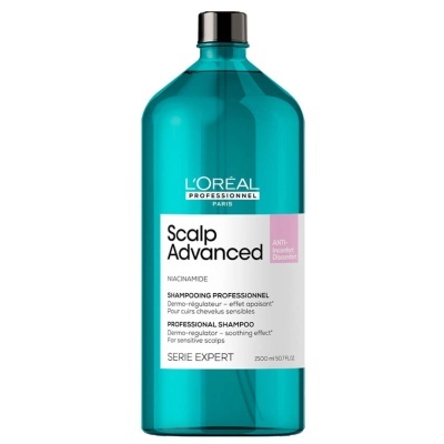 Frasco azul de champô profissional L'Oréal Scalp Advanced