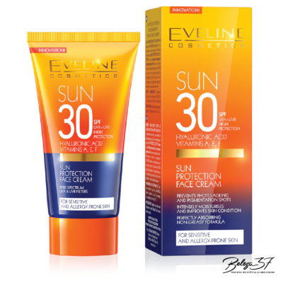 Creme solar facial Eveline Cosmetics Sun 30 com ácido hialurónico e vitaminas, embalagem amarela e laranja